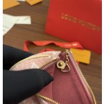 Louis Vuitton M81176